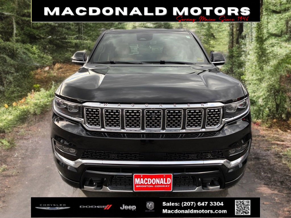 Used 2024 Jeep Grand Wagoneer Series III w/ HD Trailer Tow Package image 2