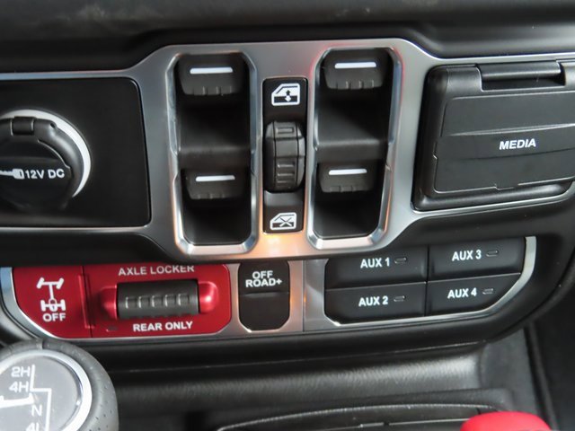 New 2026 Jeep Gladiator Mojave w/ Technology Group image 36