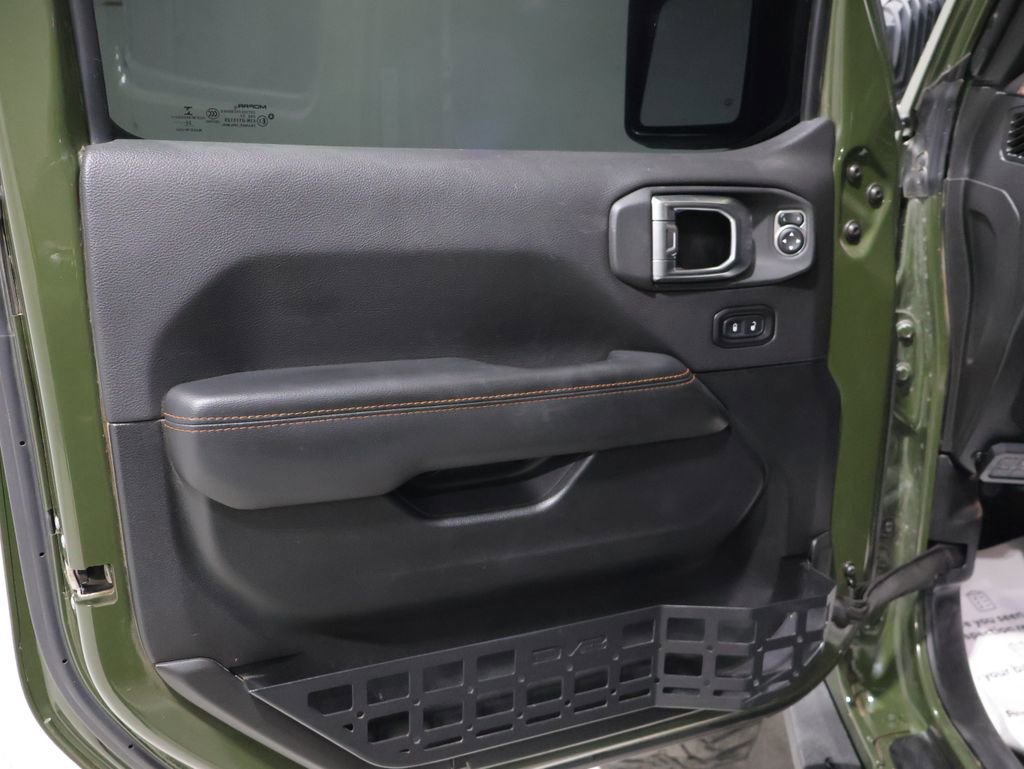 Used 2022 Jeep Gladiator Mojave w/ Cold Weather Group image 14