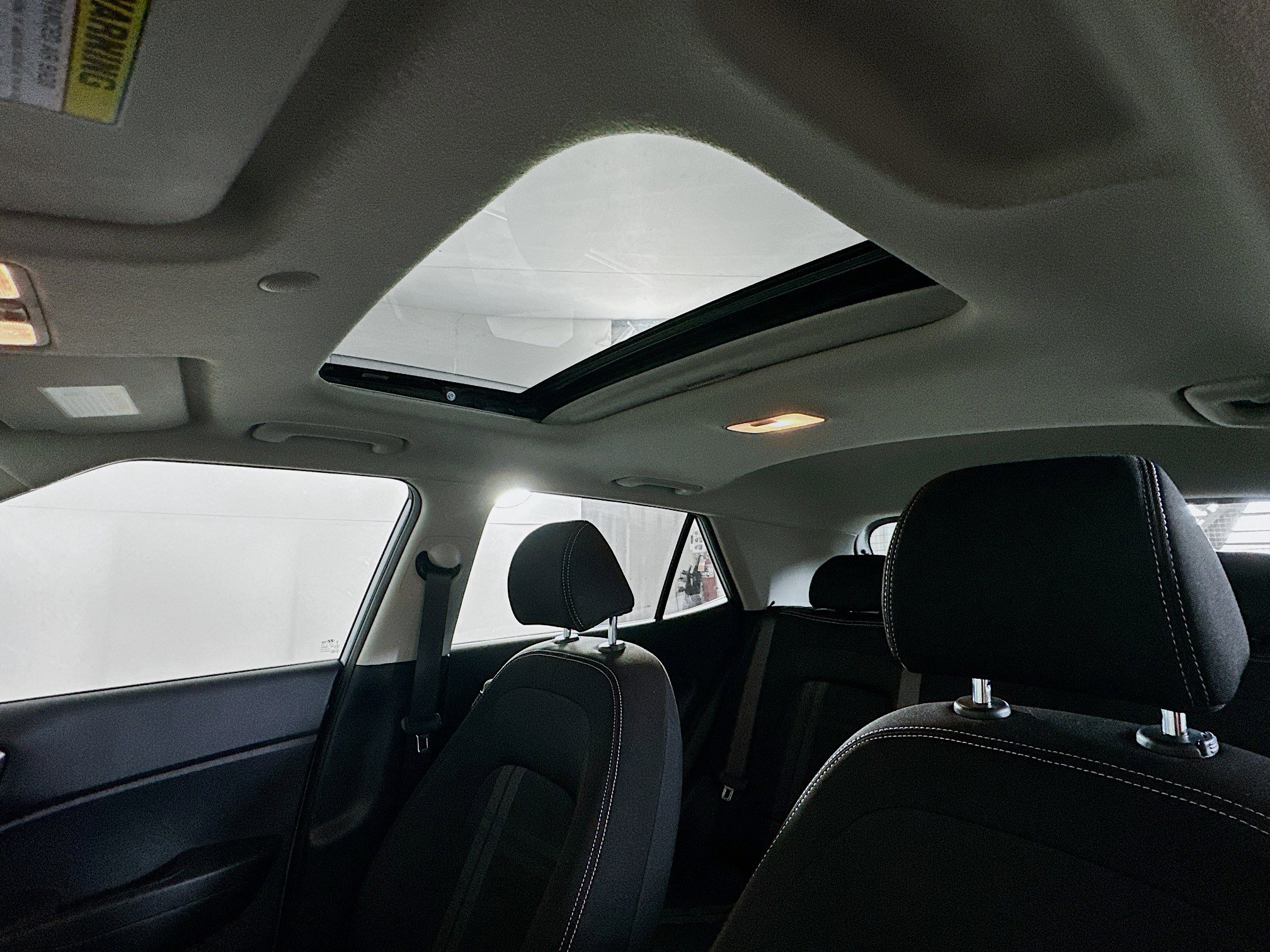 Used 2025 Hyundai Venue SEL image 26