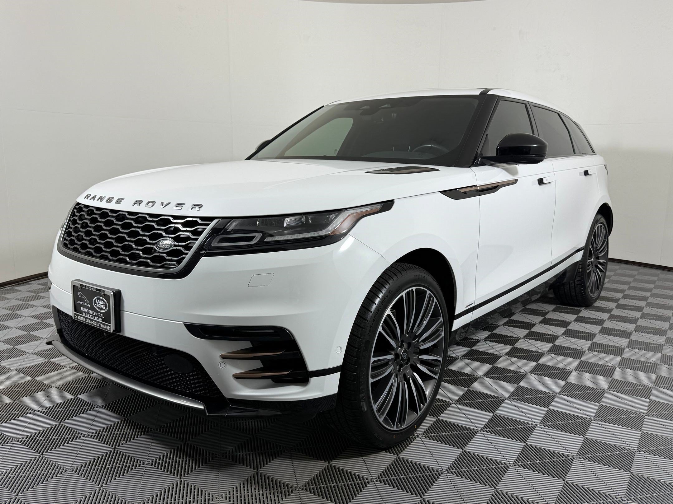 Used 2021 Land Rover Range Rover Velar R-Dynamic S