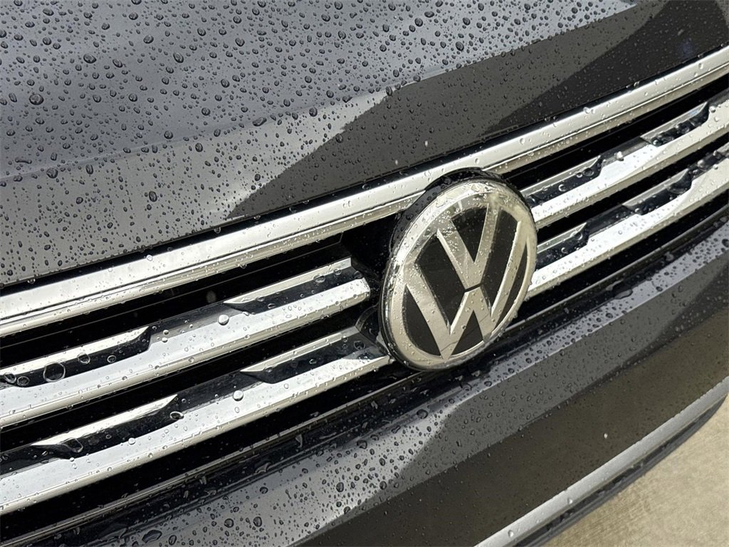 Used 2019 Volkswagen Tiguan SEL image 29