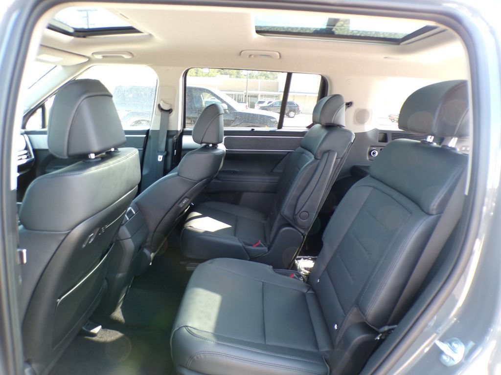 New 2027 Hyundai Santa Fe Limited AWD/4WD image 18