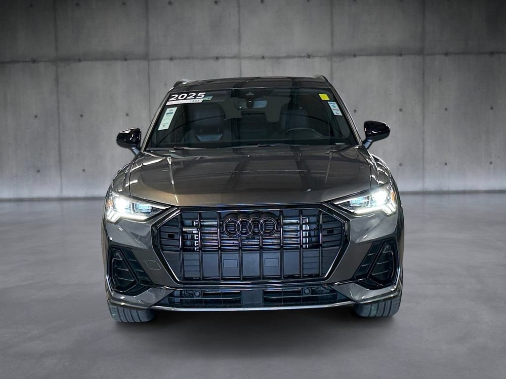 Used 2025 Audi Q3 2.0T Premium Plus w/ Premium Plus Package AWD/4WD image 8