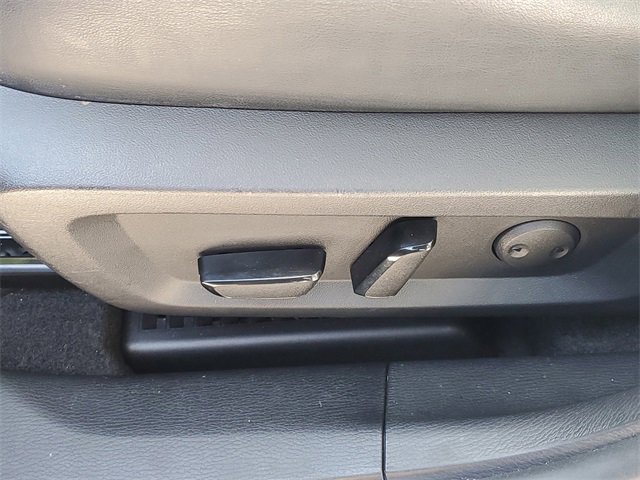 Used 2022 Mitsubishi Outlander SE image 23