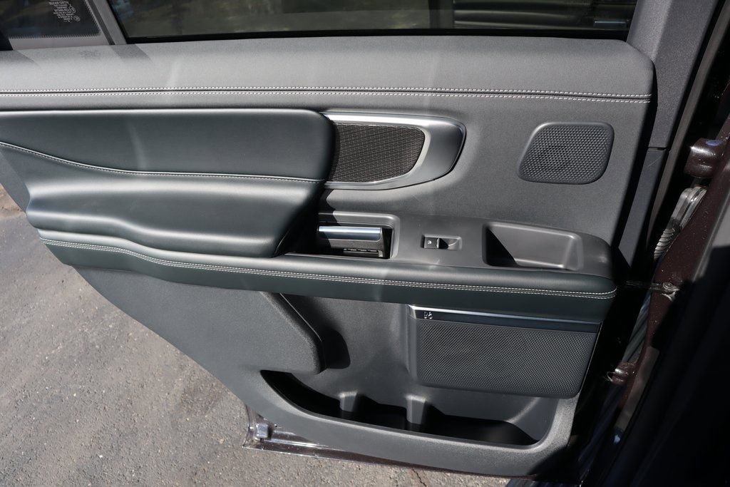 New 2026 Ford Expedition Platinum w/ Stealth Performance Package image 19