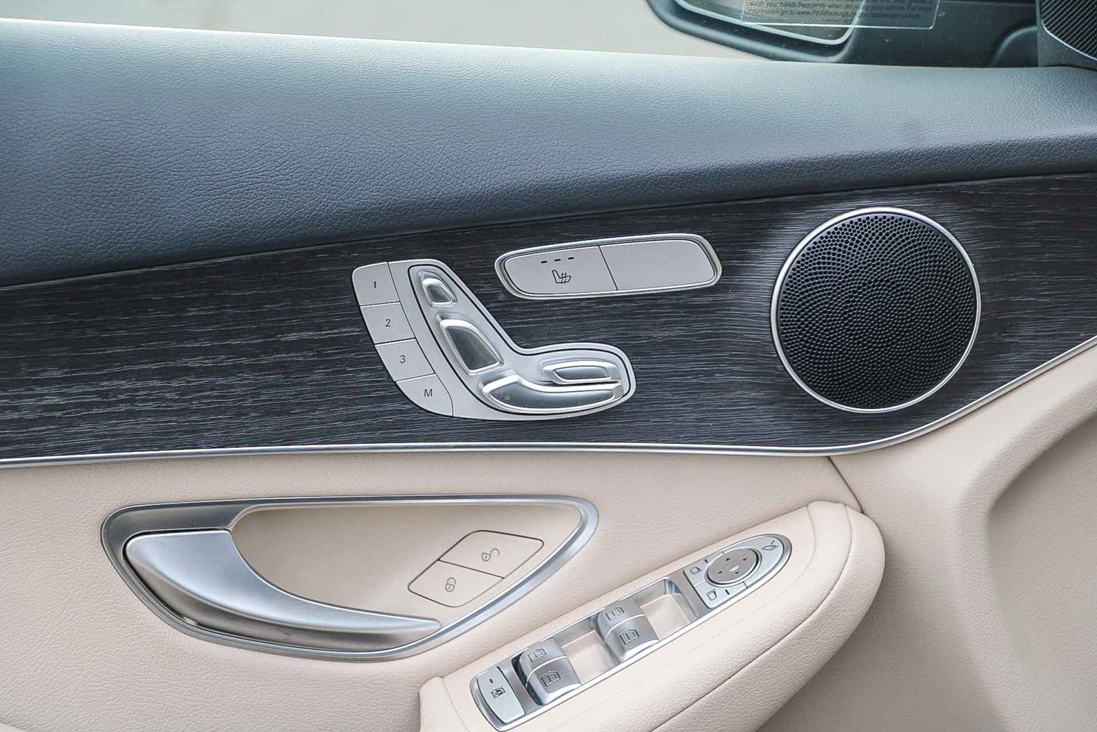 Certified 2022 Mercedes-Benz GLC 300 4MATIC image 19