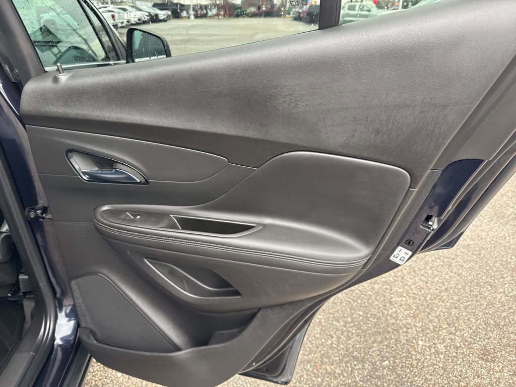 Certified 2022 Buick Encore Preferred w/ Safety Package image 38