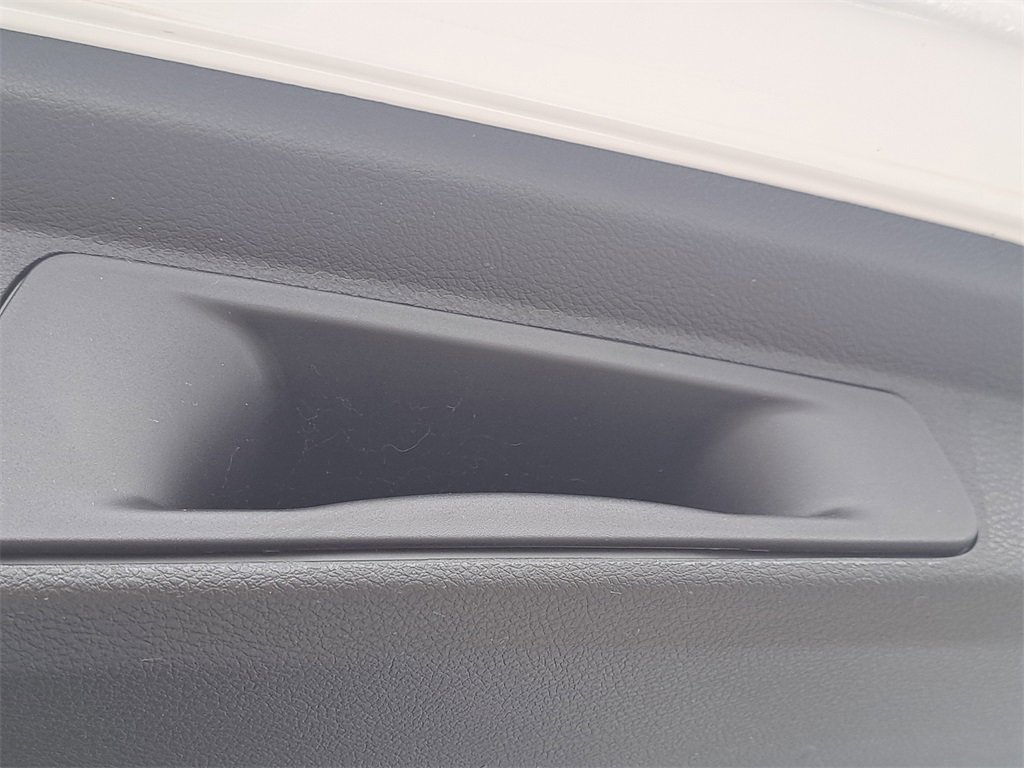 Certified 2023 Jeep Grand Cherokee Overland w/ Advanced Protech Group III image 8