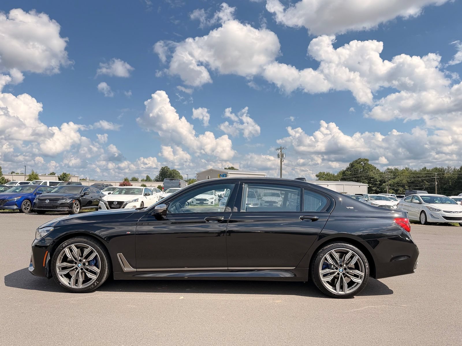Used 2018 BMW M760i xDrive AWD/4WD image 12