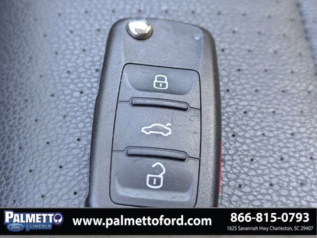 Used 2019 Volkswagen Passat 2.0T Wolfsburg FWD image 31