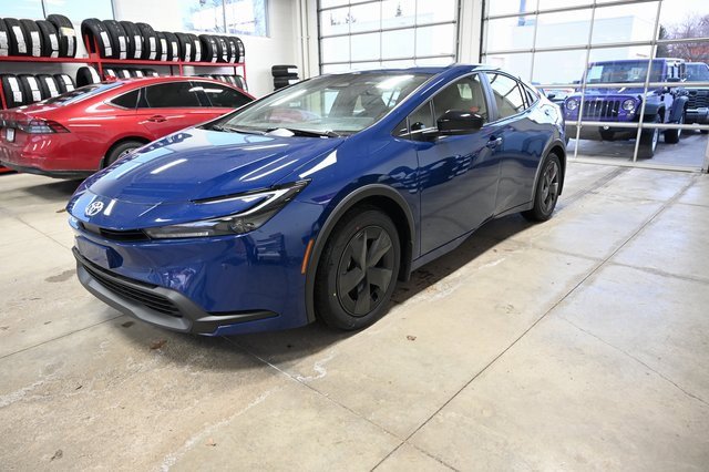 New 2026 Toyota Prius LE image 8