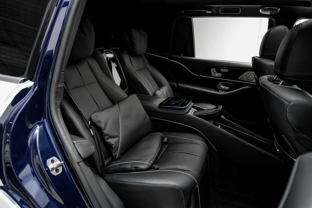 Used 2022 Mercedes-Benz Maybach GLS 600 4MATIC image 38
