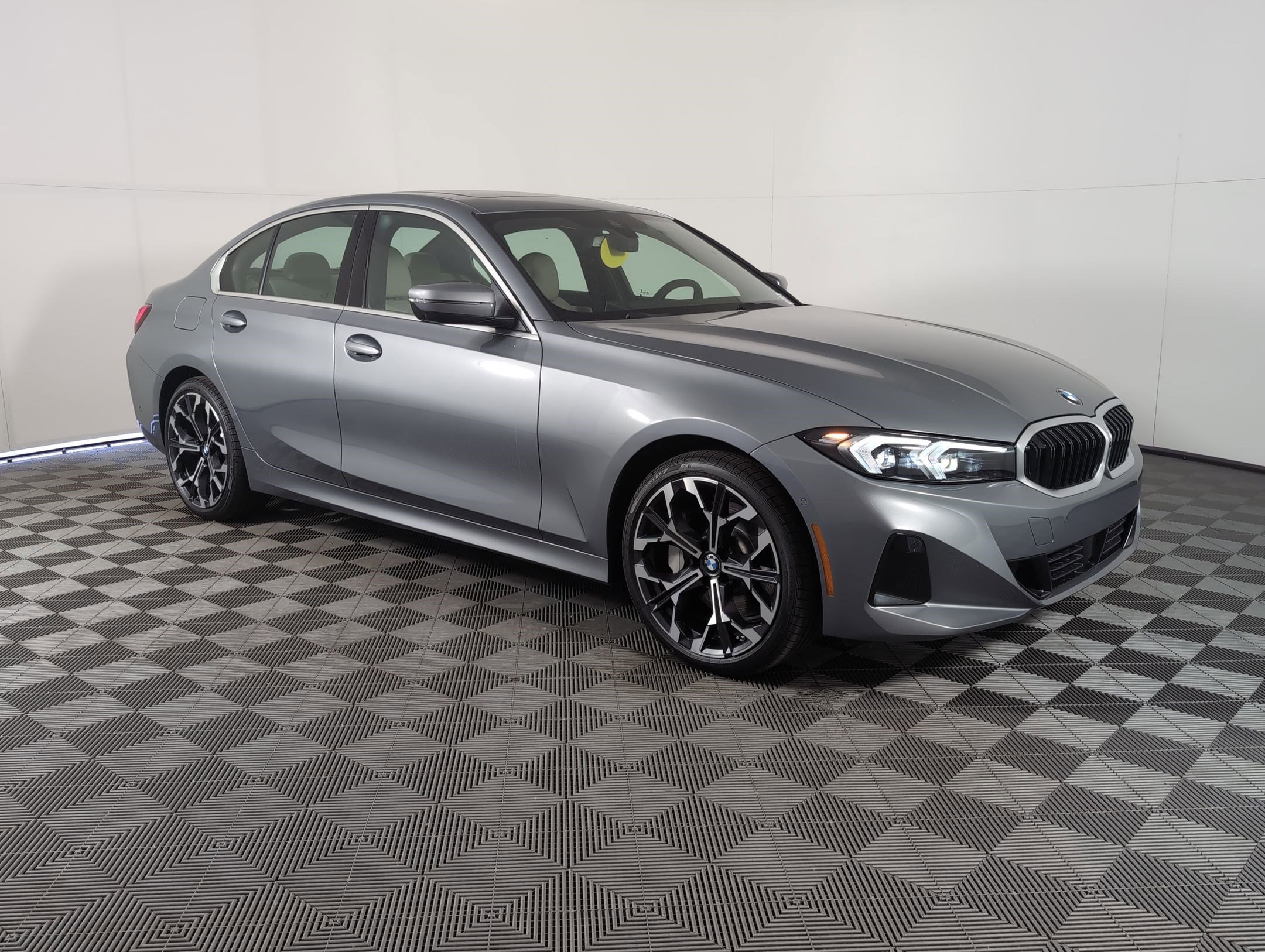 Used 2026 BMW 330i Sedan w/ Premium Package image 6