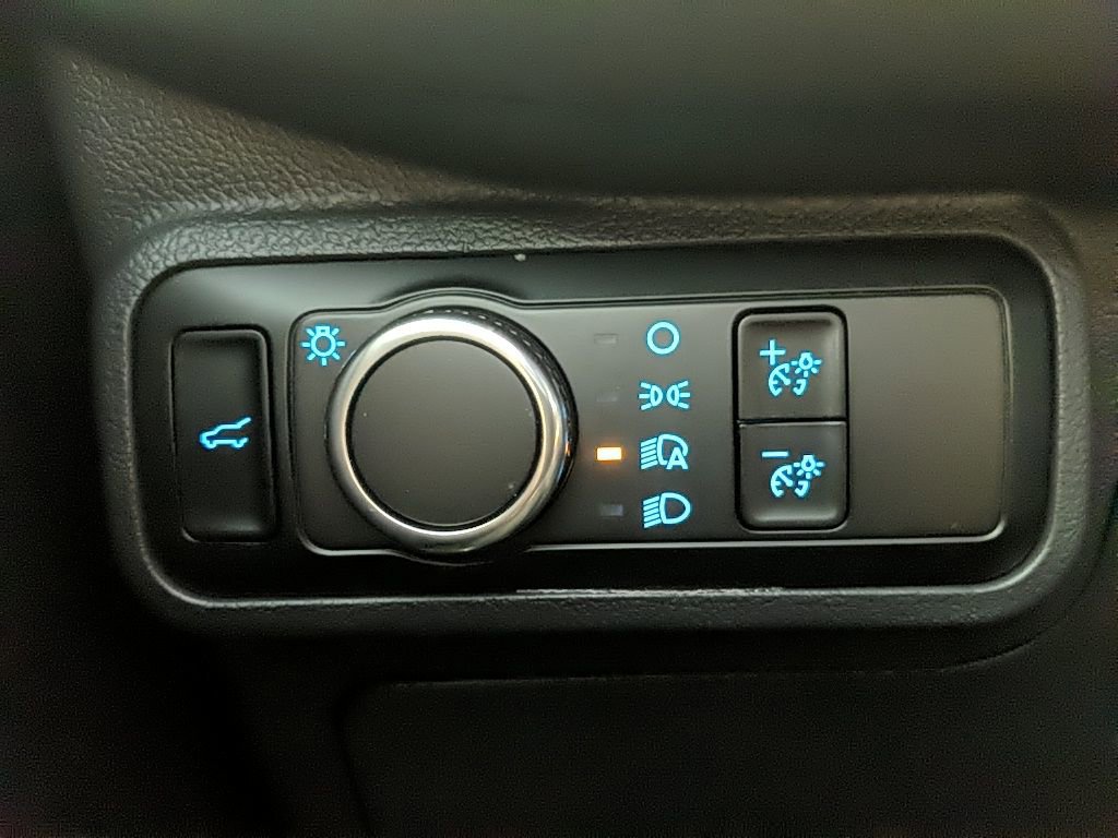 Used 2025 Ford Explorer Active image 25