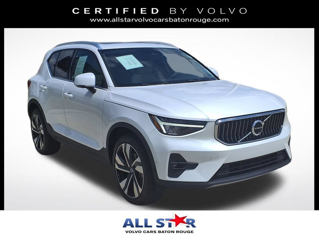 Used 2024 Volvo XC40 B5 Plus