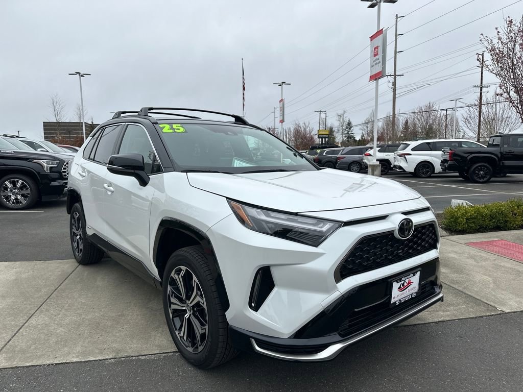 Used 2025 Toyota RAV4 XSE w/ Weather Package image 7