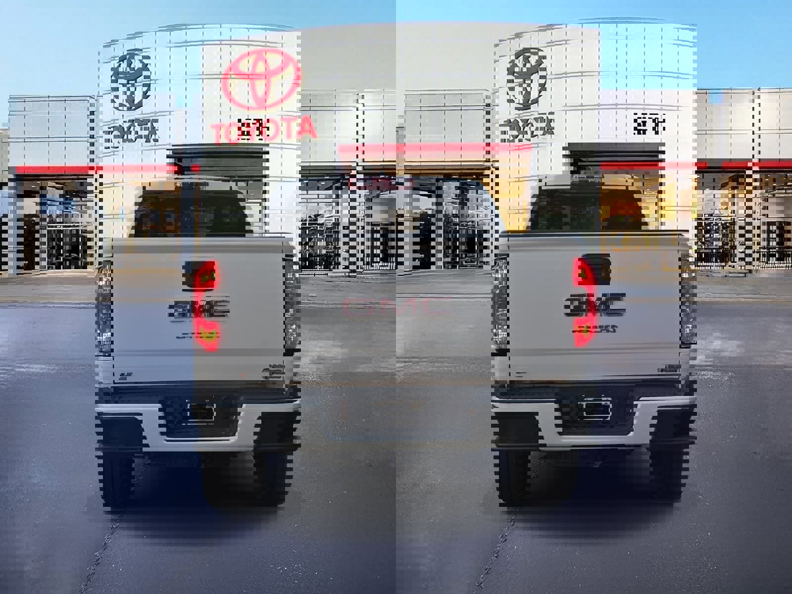 Used 2021 GMC Canyon Elevation image 6