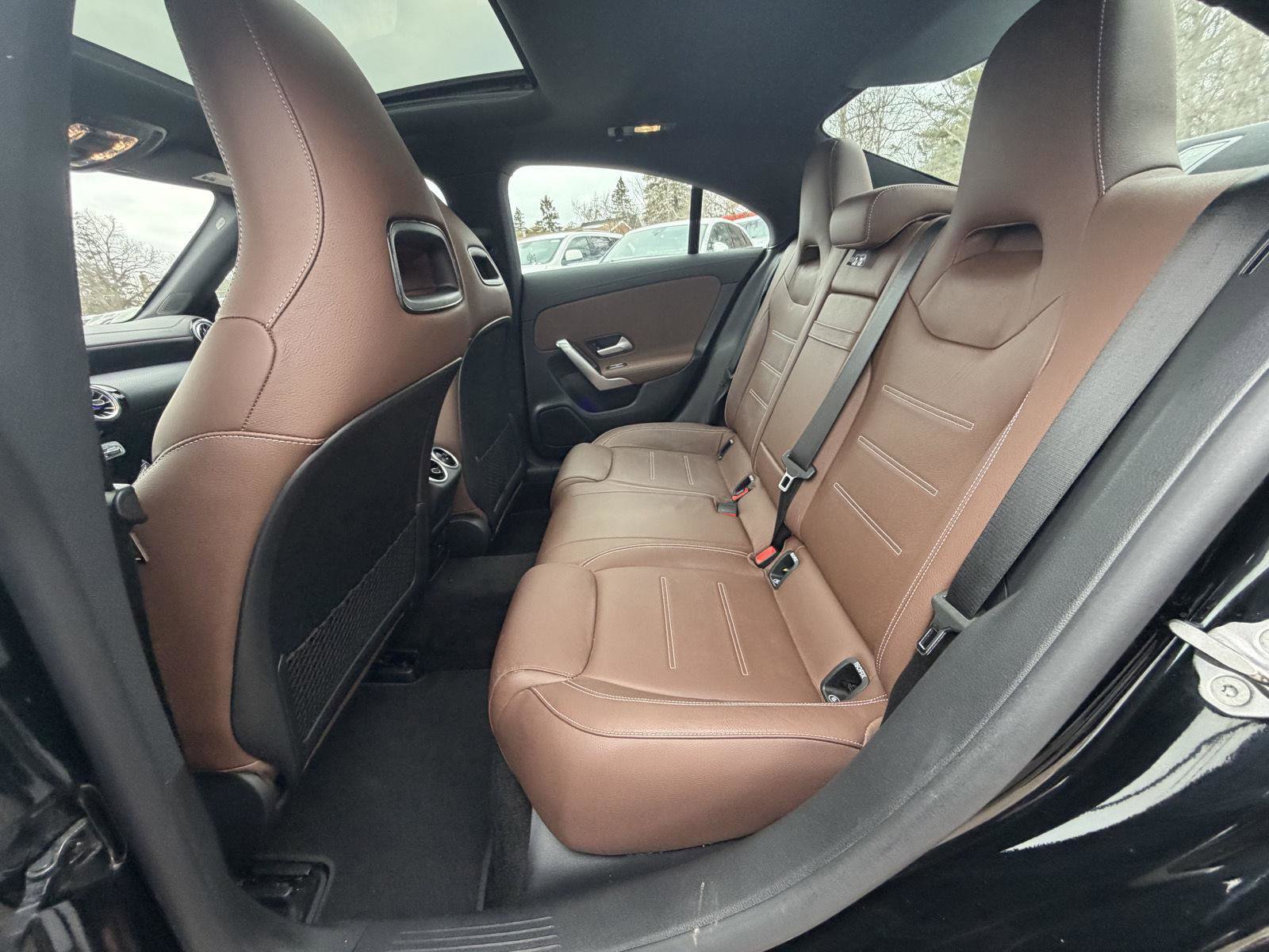 Used 2022 Mercedes-Benz CLA 35 AMG 4MATIC image 22