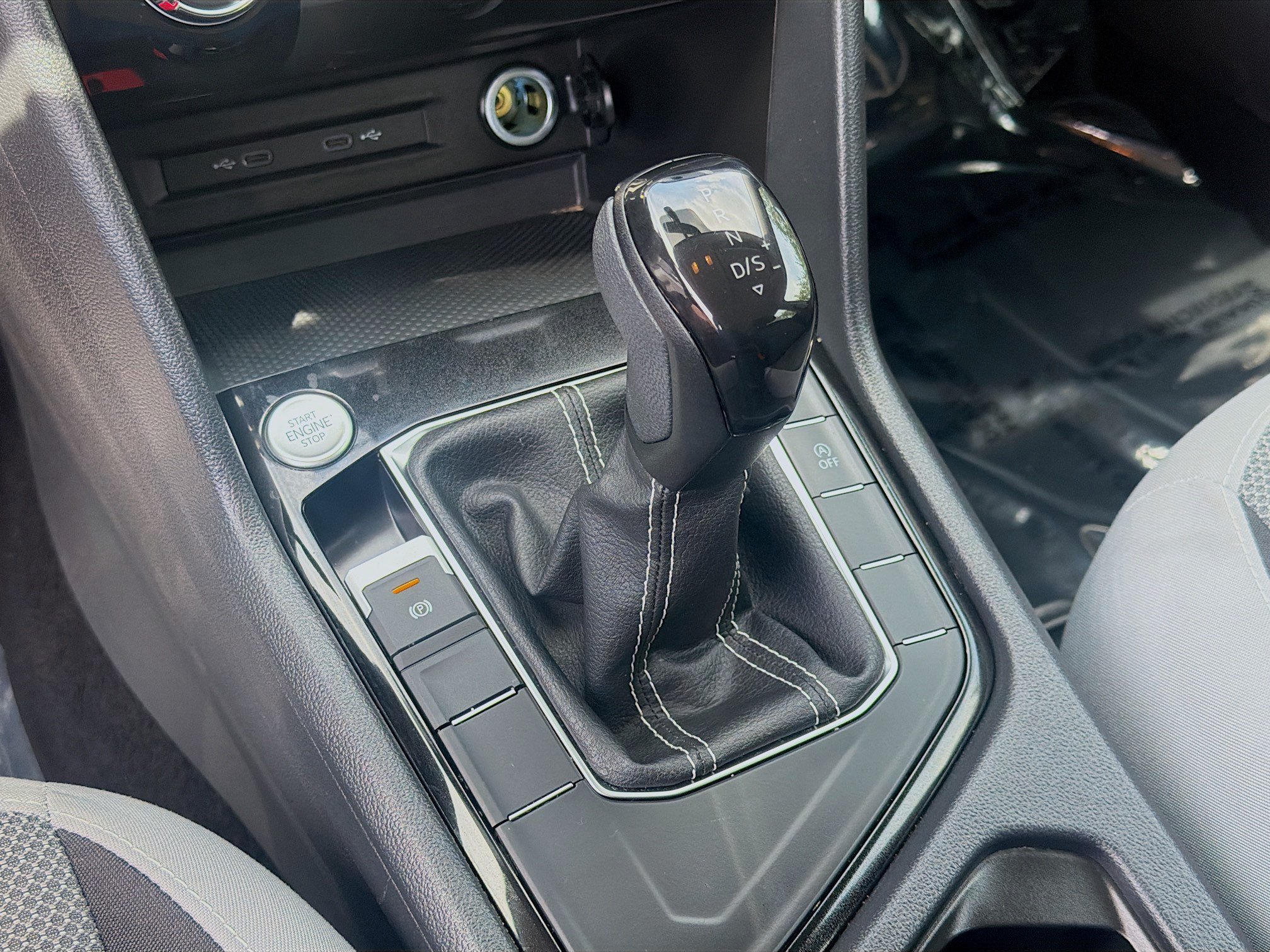 Certified 2023 Volkswagen Taos S FWD image 15