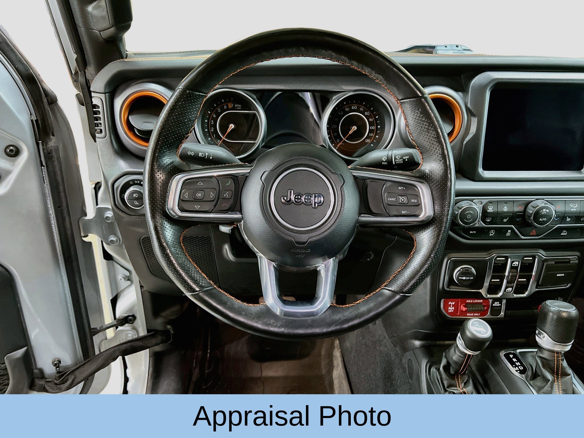 Used 2023 Jeep Gladiator Mojave w/ Cold Weather Group AWD/4WD image 12