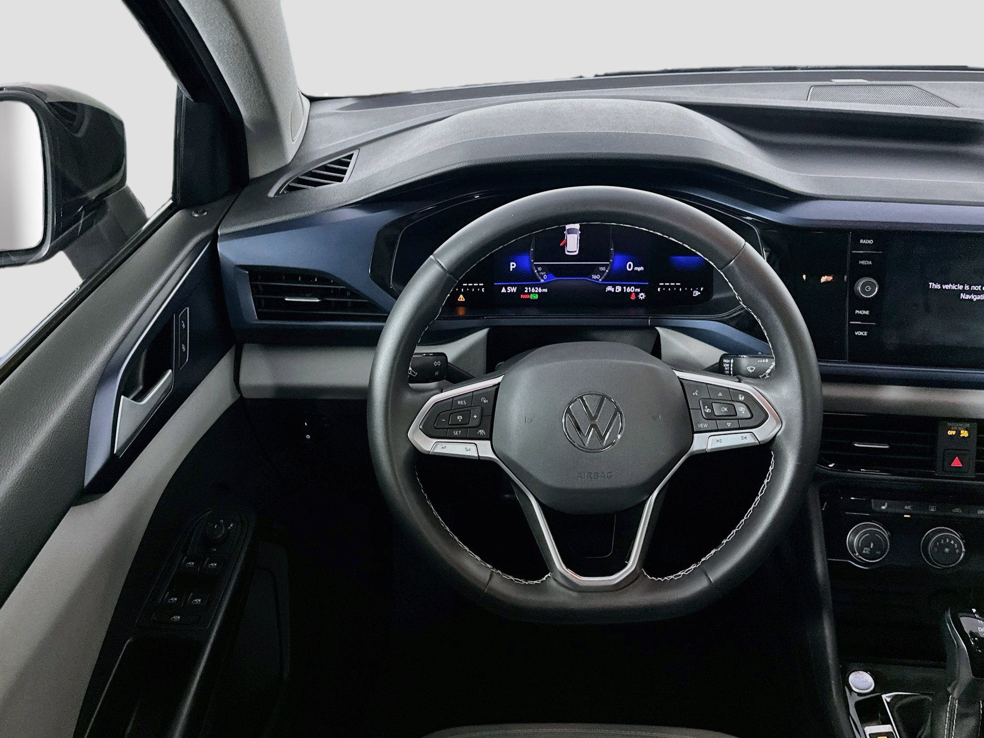 Used 2023 Volkswagen Taos SE w/ Black Wheel Package FWD image 17