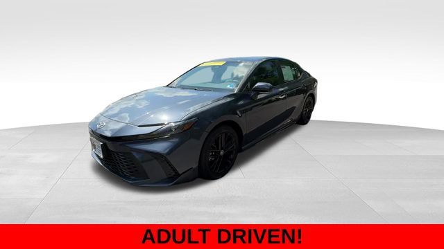 Used 2026 Toyota Camry SE w/ Convenience Package FWD image 2