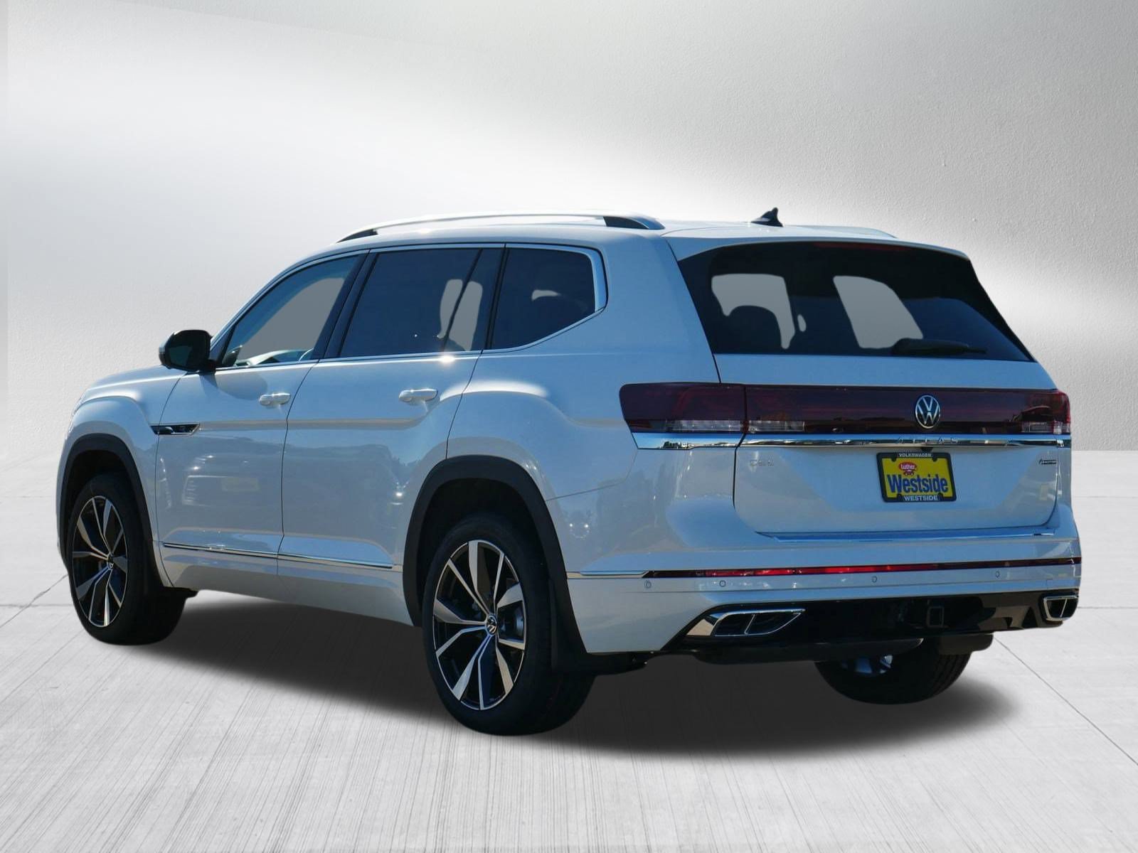 New 2026 Volkswagen Atlas SEL Premium R-Line AWD/4WD image 2