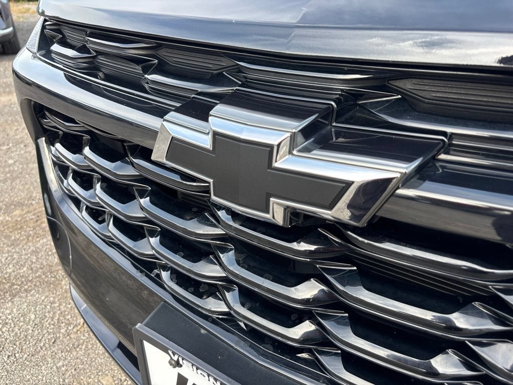 Used 2024 Chevrolet Trax RS w/ Sunroof Package FWD image 9