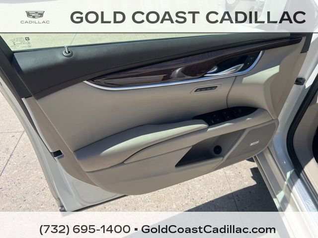 Used 2014 Cadillac XTS Luxury w/ Driver Awareness Package FWD image 15