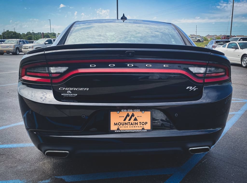 Used 2018 Dodge Charger R/T RWD image 28