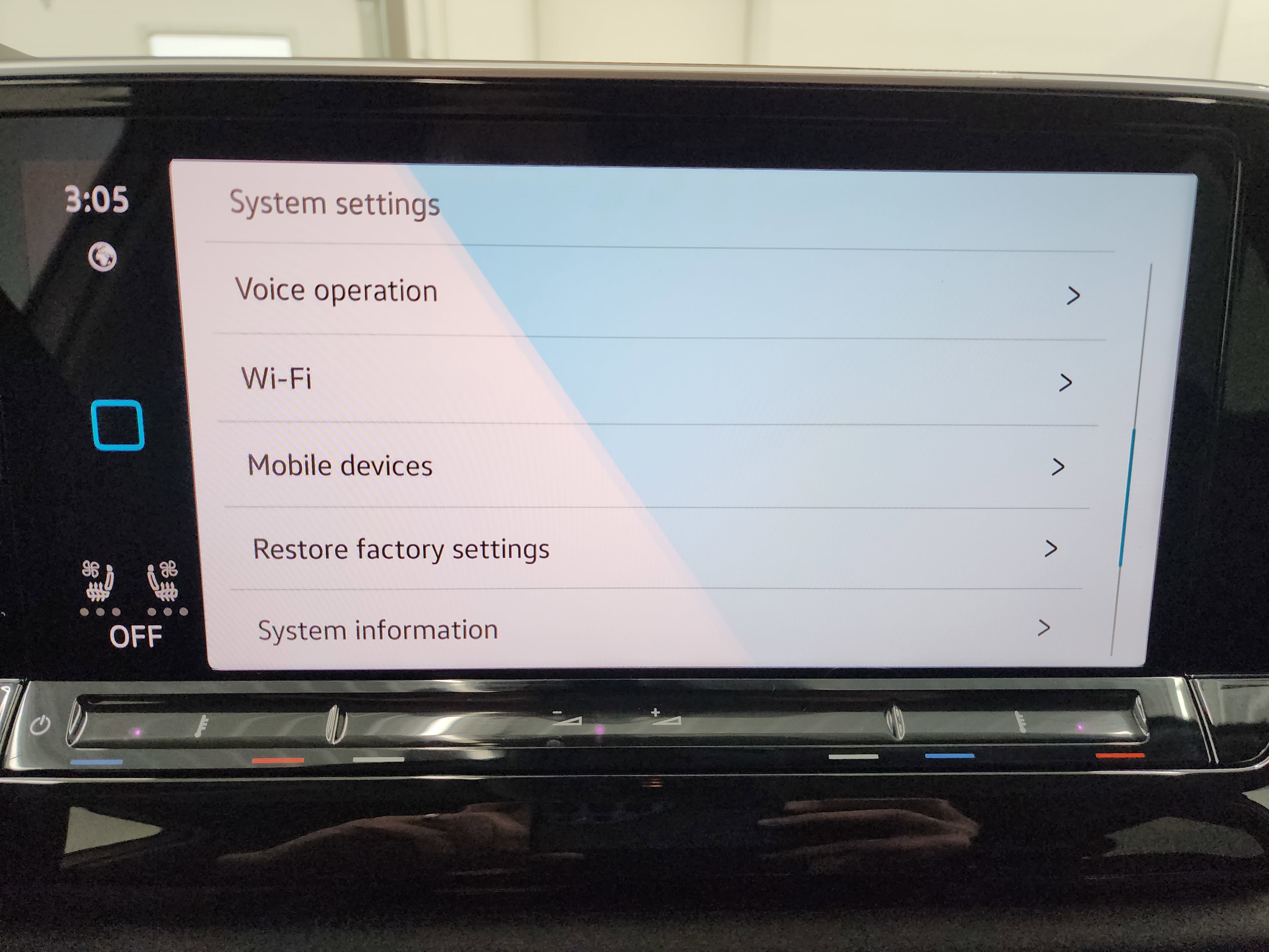 Used 2025 Volkswagen Atlas SE image 53