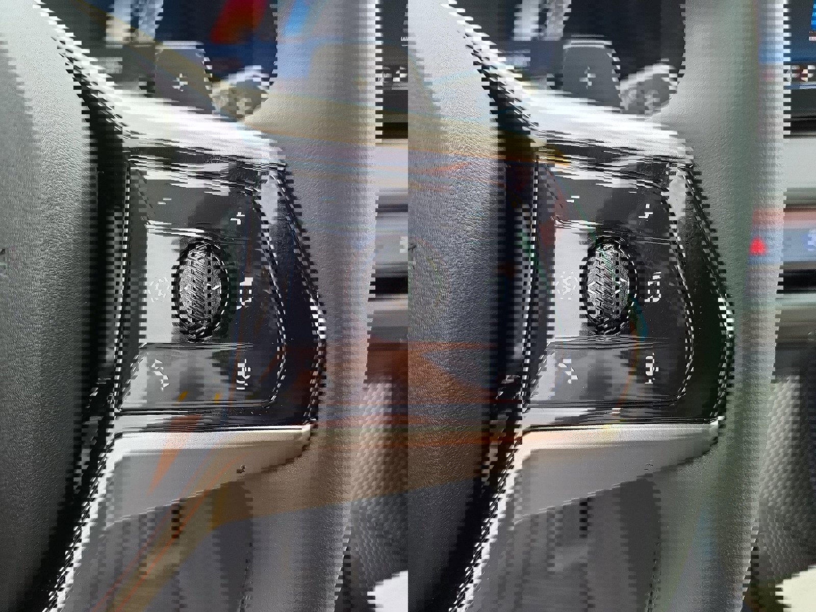 Certified 2025 BMW X3 xDrive30i w/ Convenience Package image 23