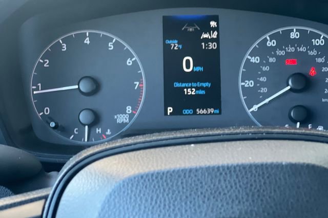 Used 2023 Toyota Corolla LE image 31