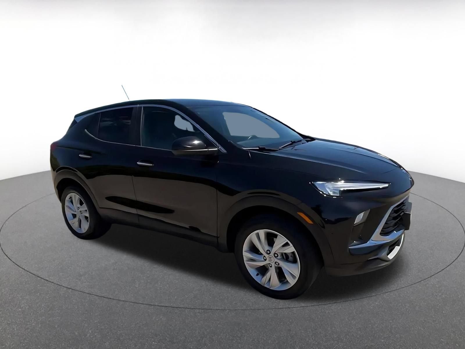 Used 2025 Buick Encore GX Preferred AWD/4WD image 2