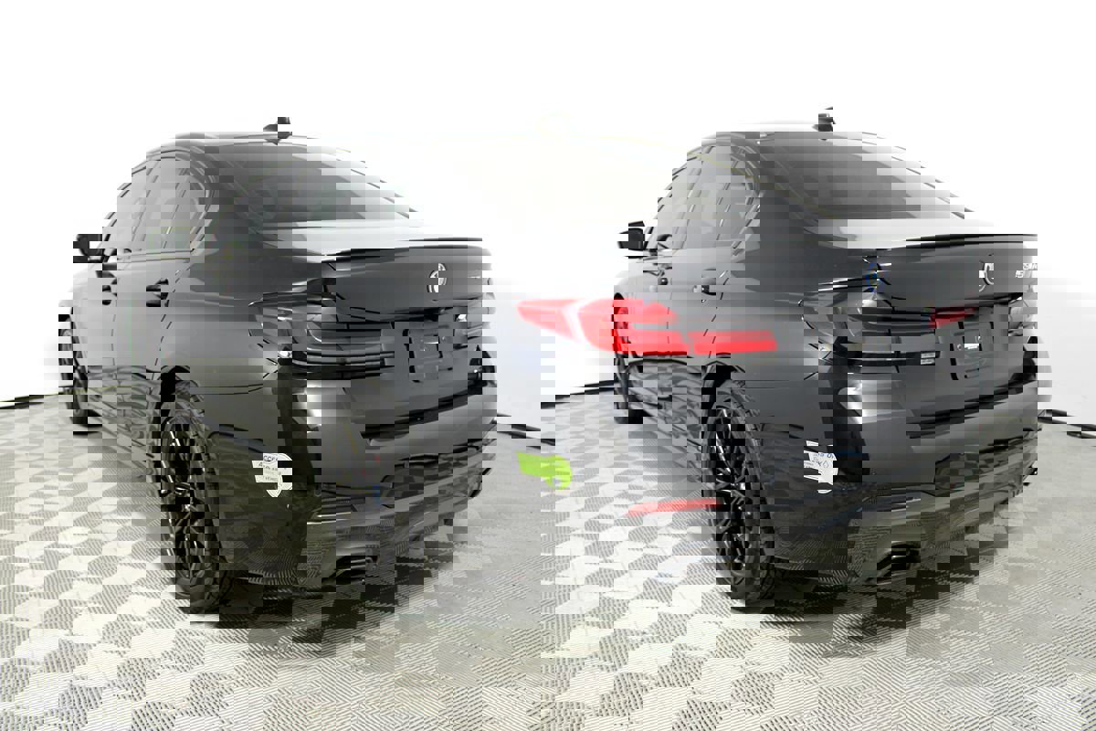 Used 2023 BMW 530e 530e w/ M Sport Package image 37