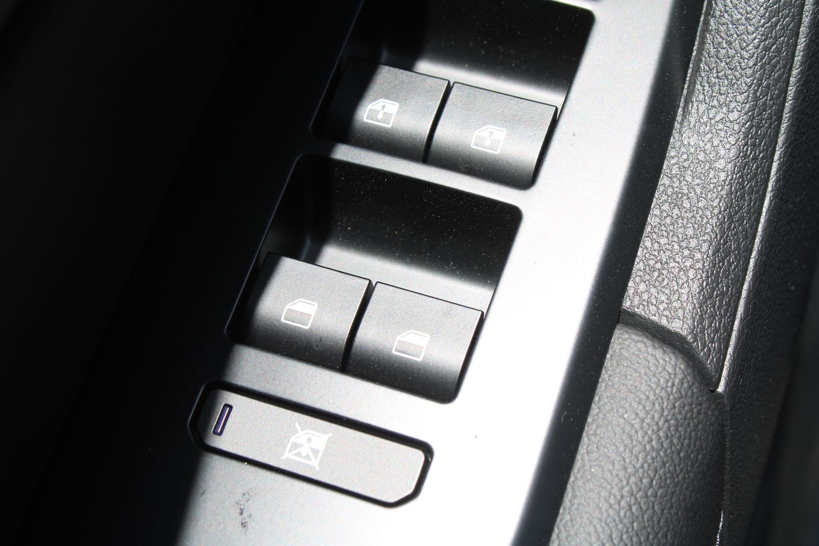 New 2026 Kia Sportage SX FWD image 20