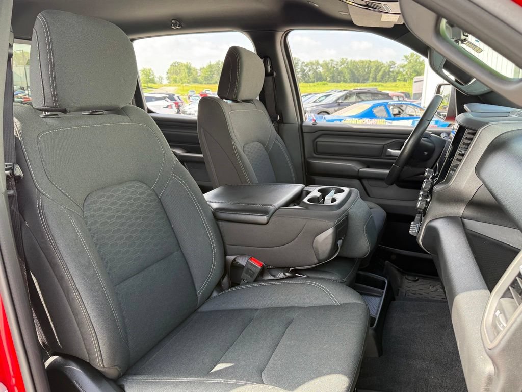 Used 2025 RAM 1500 Warlock AWD/4WD image 23