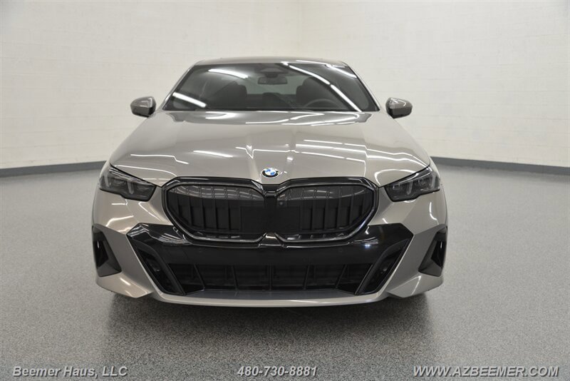 Used 2024 BMW 530i w/ M Sport Package image 5