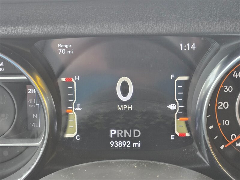 Used 2021 Jeep Wrangler Unlimited Sahara AWD/4WD image 5