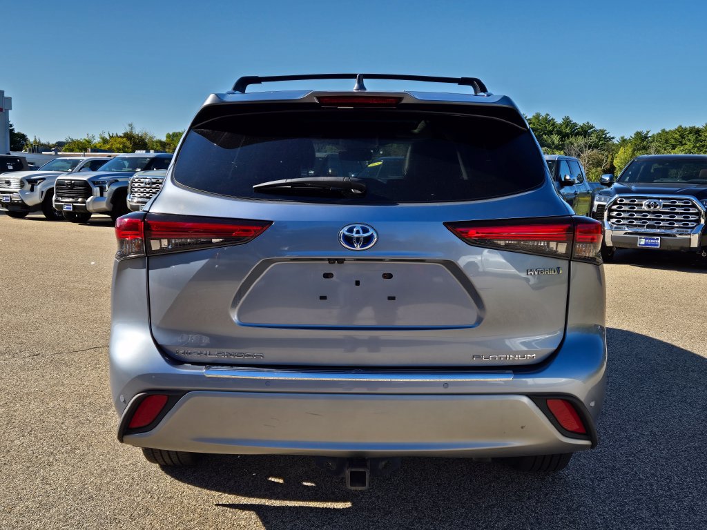 Used 2021 Toyota Highlander Platinum AWD/4WD image 4