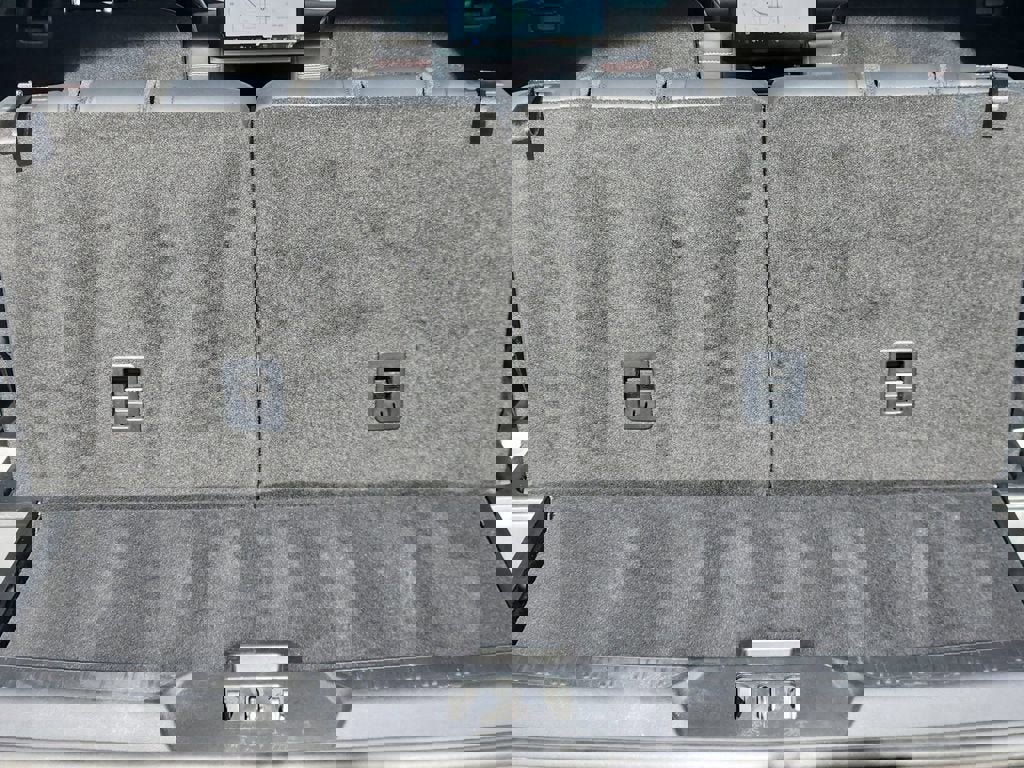 Used 2025 Ford Explorer ST image 16