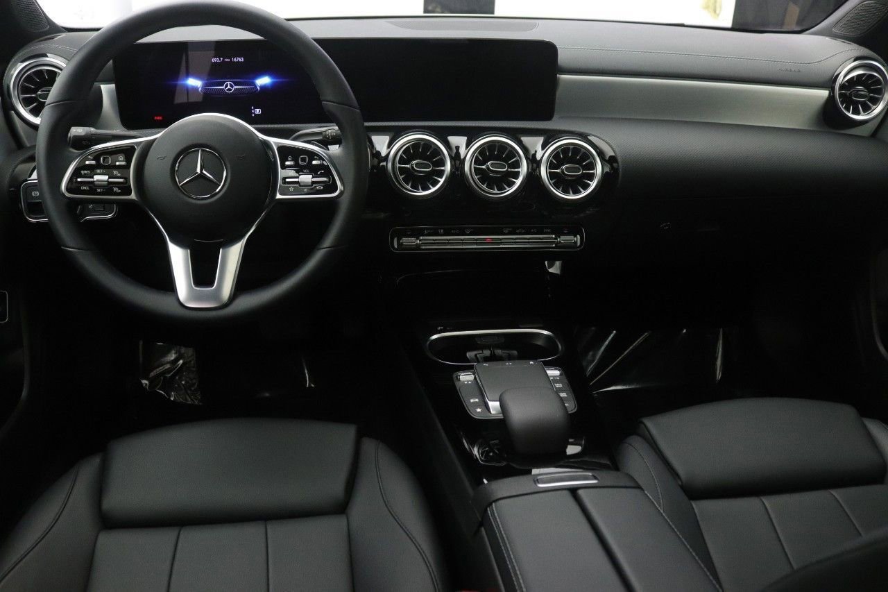 Certified 2023 Mercedes-Benz CLA 250 image 9