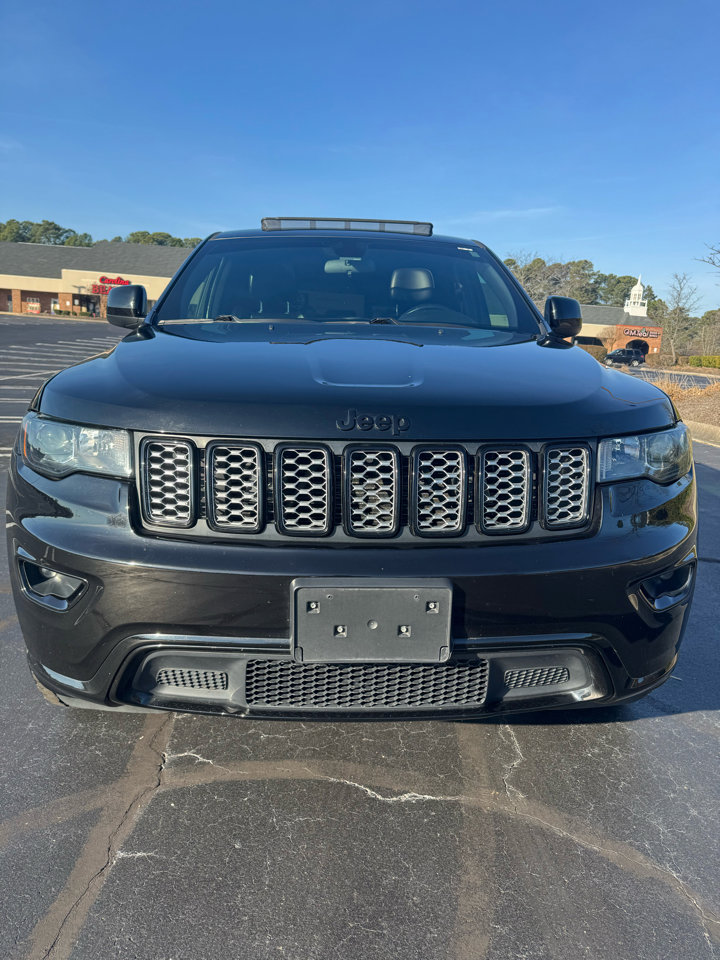 Used 2021 Jeep Grand Cherokee Laredo X image 8