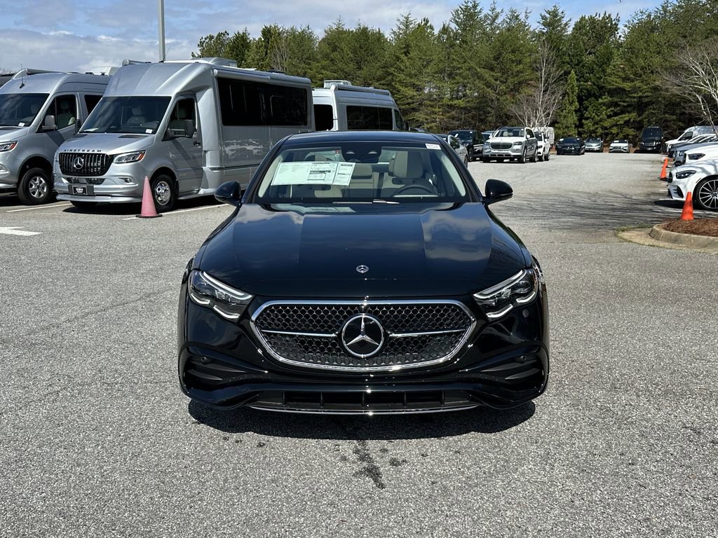 New 2026 Mercedes-Benz E 450 4MATIC Sedan image 3