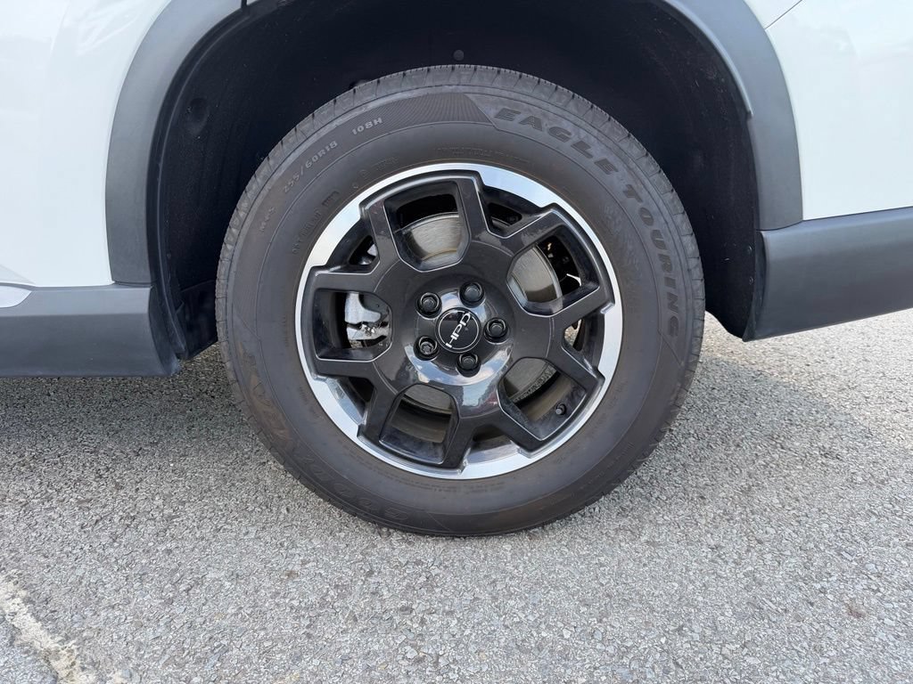 Used 2025 Honda Pilot EX-L image 13