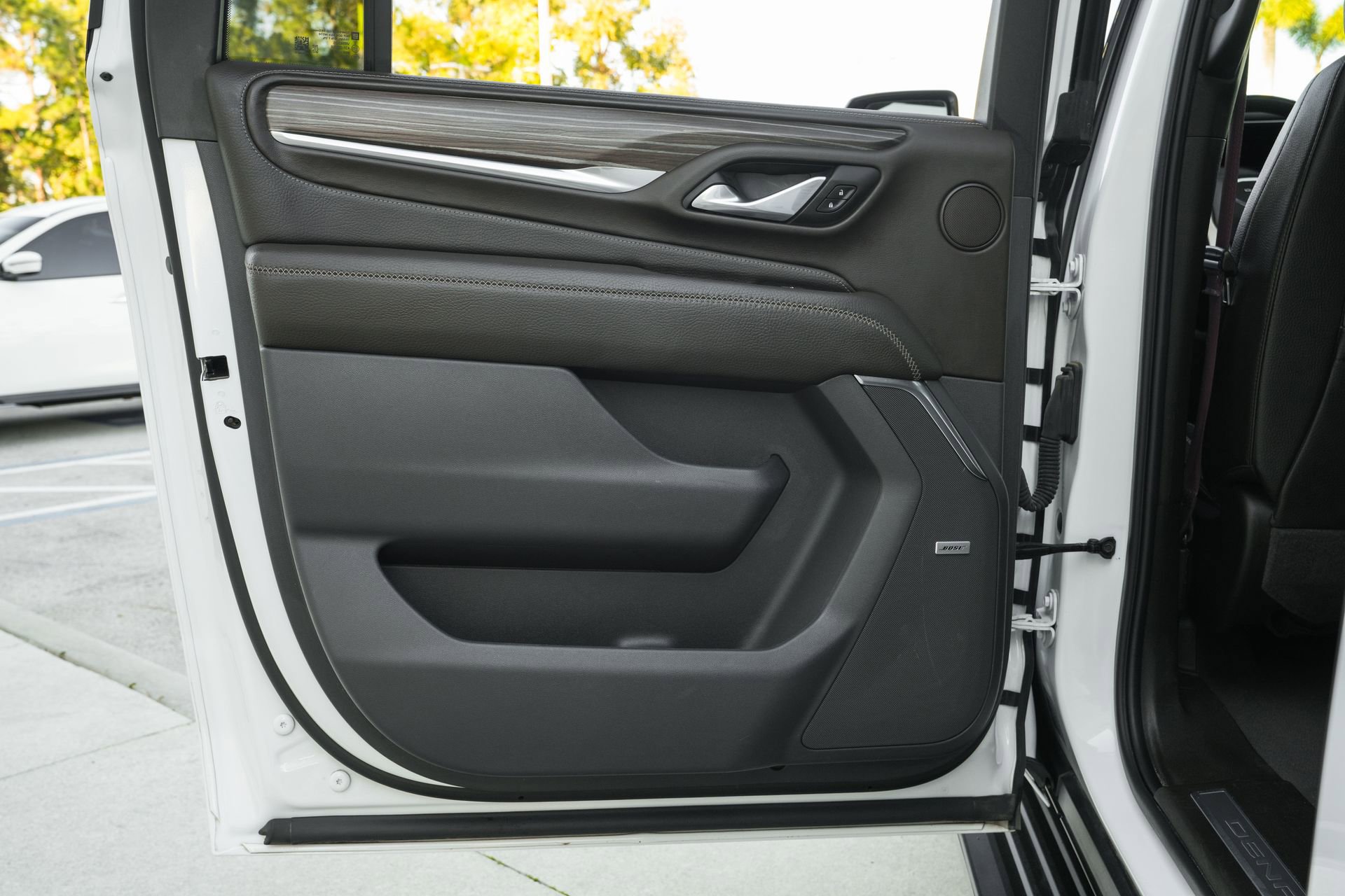 Used 2024 GMC Yukon XL Denali image 31