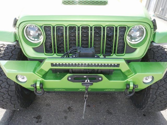 New 2025 Jeep Gladiator Sport w/ Premium Package AWD/4WD image 9