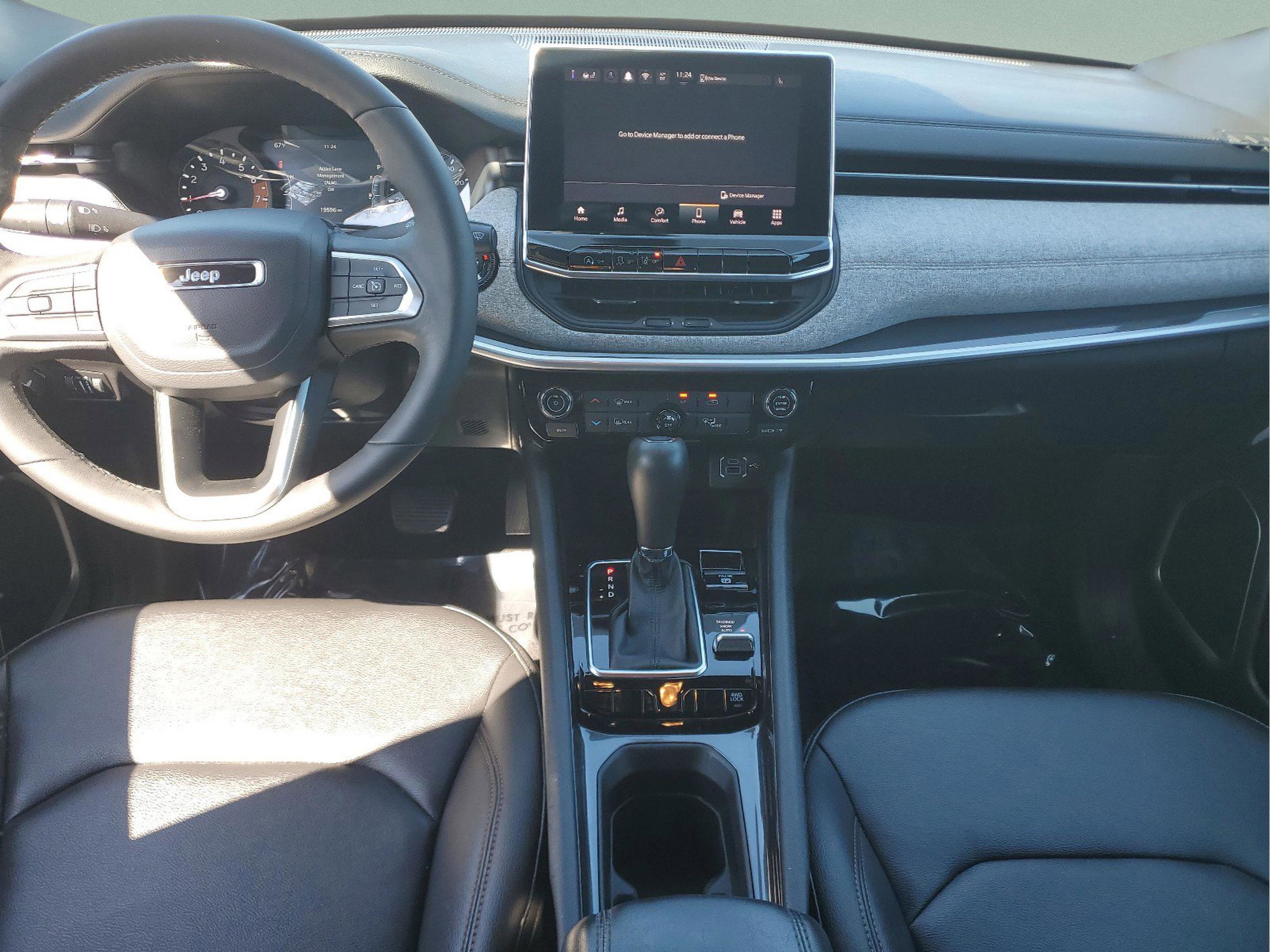 Certified 2024 Jeep Compass Latitude image 16