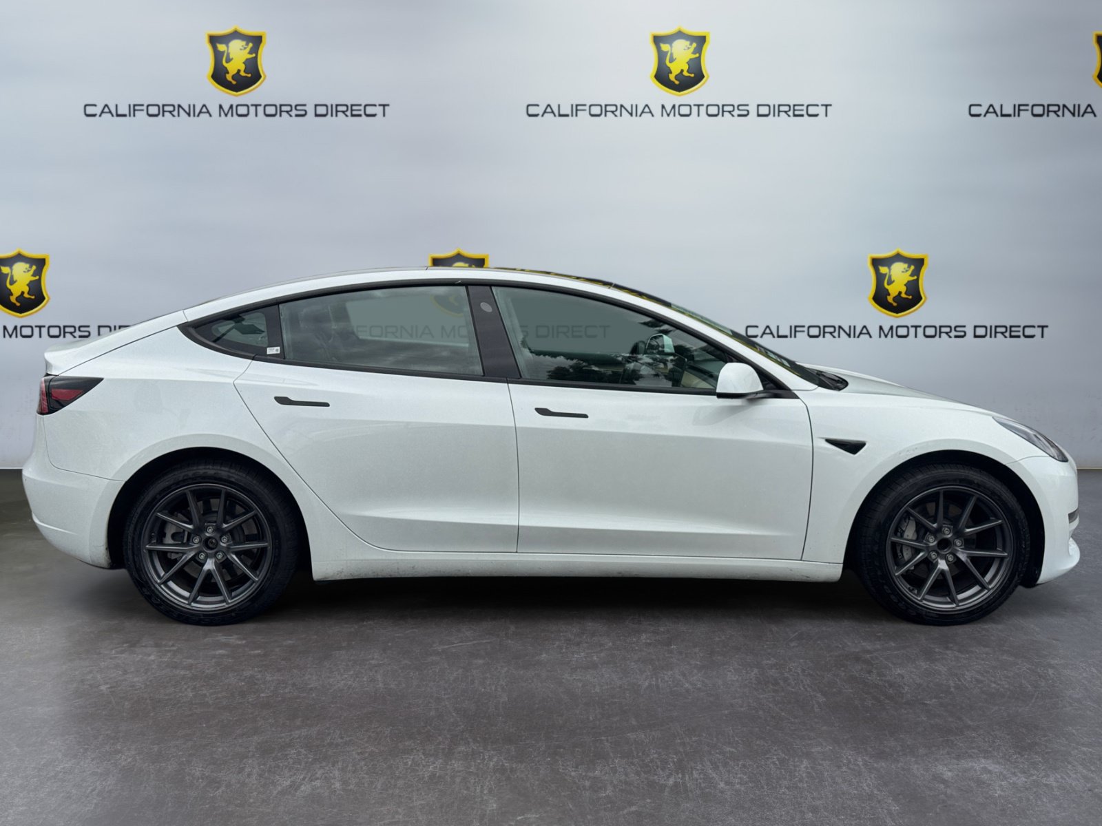 Used 2023 Tesla Model 3 Standard Range RWD image 6